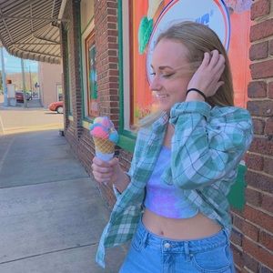 Meet your Posher, Hannah